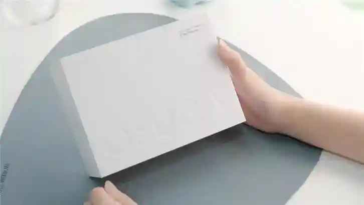 2024女用情趣玩具用品推荐一:OSUGA小海豹吸吮震动情趣按摩器