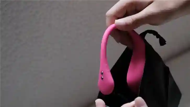 女用情趣玩具推荐七:LOVENSE LUSH 3 穿戴智能跳蛋