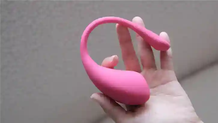 女用情趣玩具推荐七：LOVENSE LUSH 3 穿戴智能跳蛋