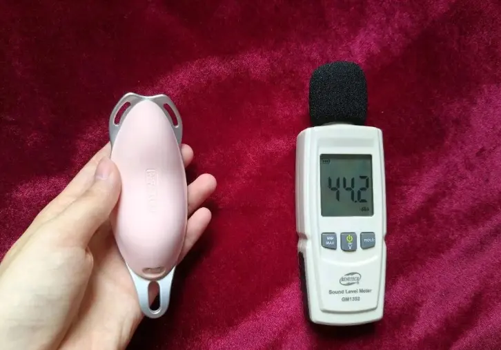 kisstoy外出穿戴跳蛋迷路三件套，体内体外他全都有